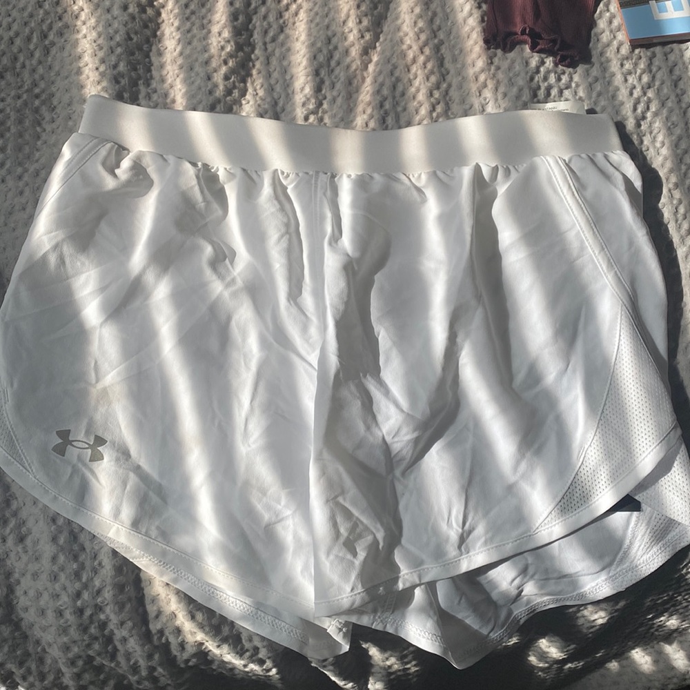 NWT Under Armour White Shorts Size S